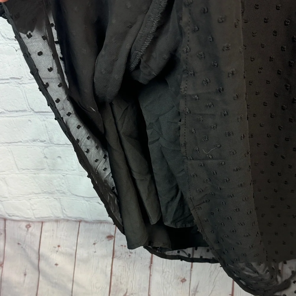 Elegant Black Dot Sheer Overlay Long Sleeve Dress Plus Size 1X - Picture 8 of 9